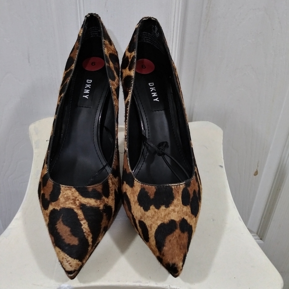 Dkny Shoes - 🆕DKNY Lexi Leopard print Heels 👠Sz.6